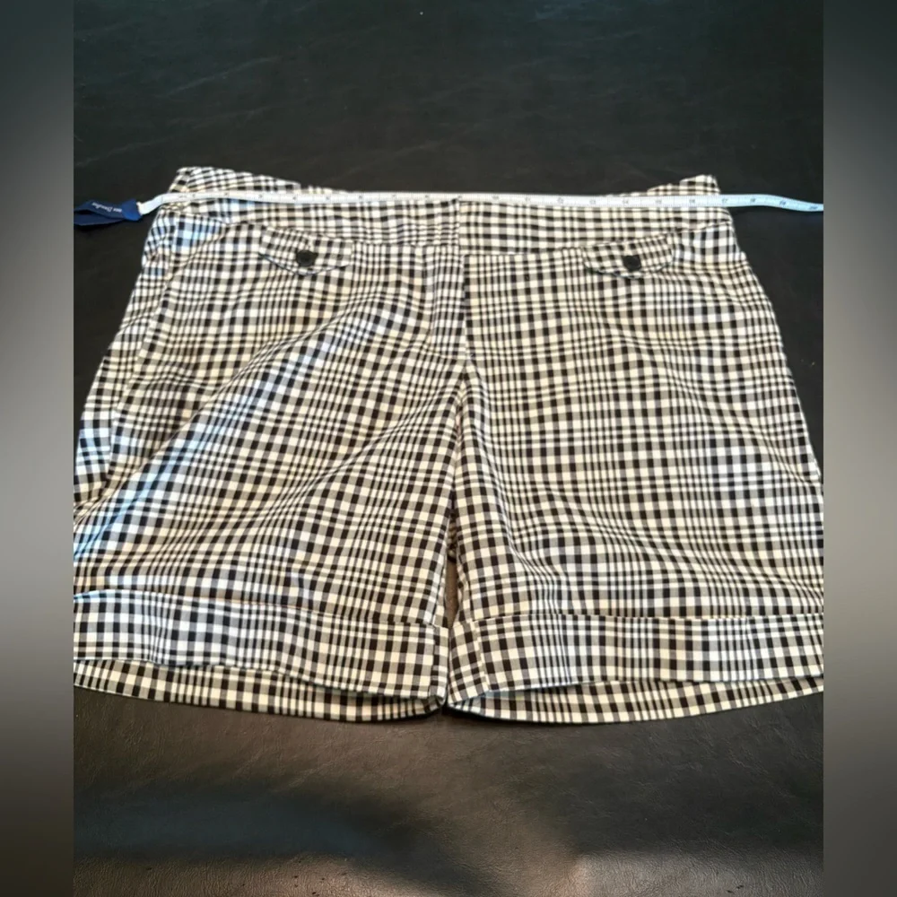The Limited Black and White Checkered Women's Shorts size 10
